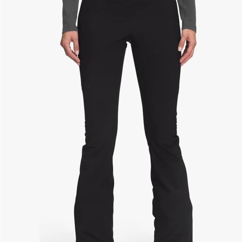 The North Face Women's Snoga Snow Pant, side zipper; 31 in inseam